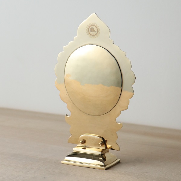 natural and artistic